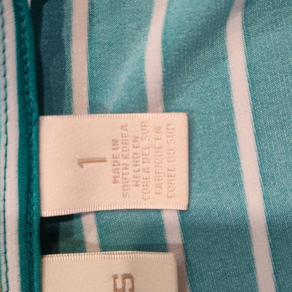 Chico's top for women size 1 - Picture 4 of 4